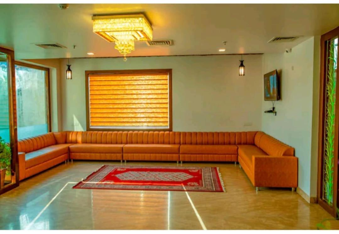 Hotel Agra Grande By Goyal Hoteliers Exterior foto