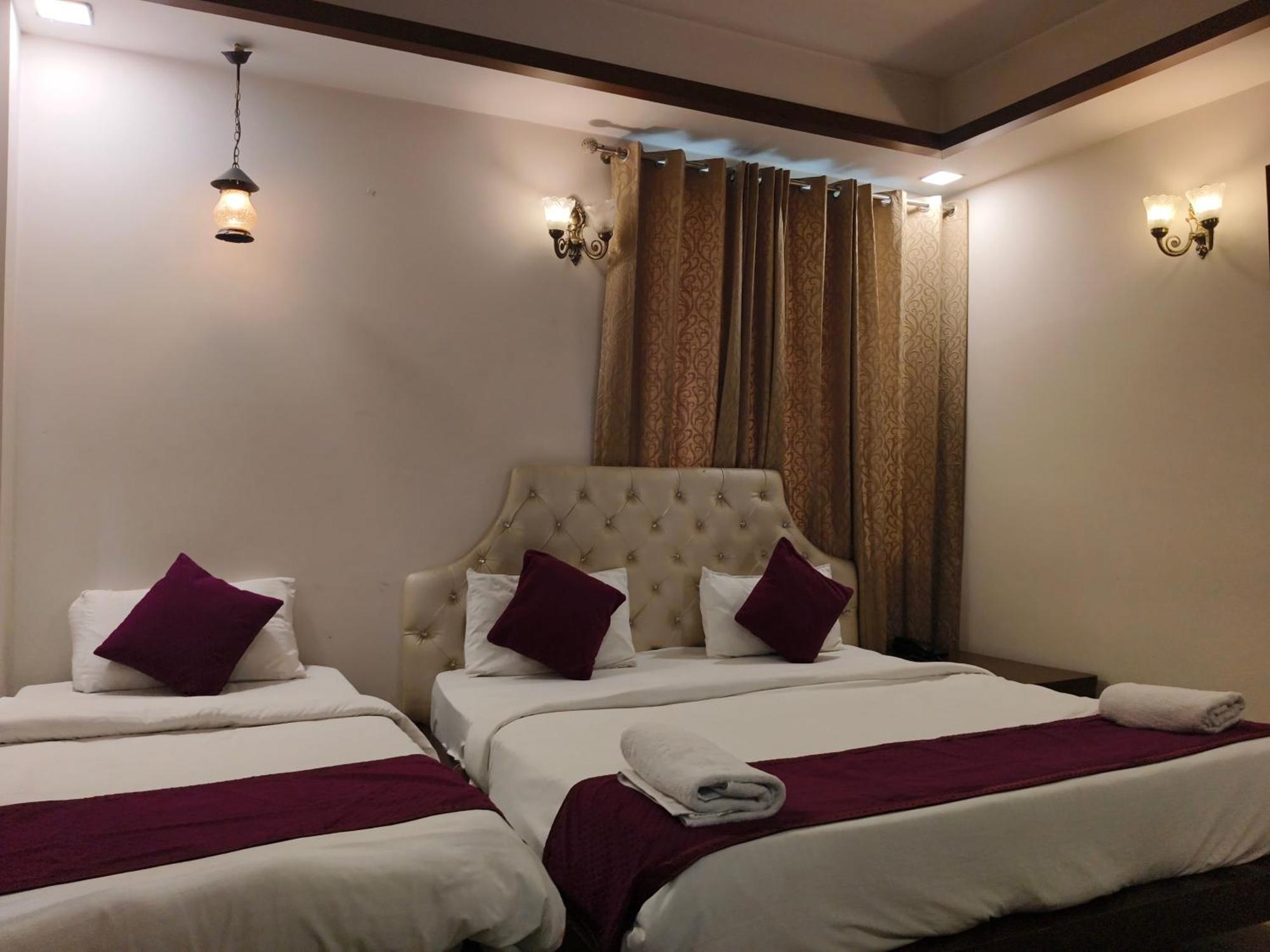 Hotel Agra Grande By Goyal Hoteliers Exterior foto